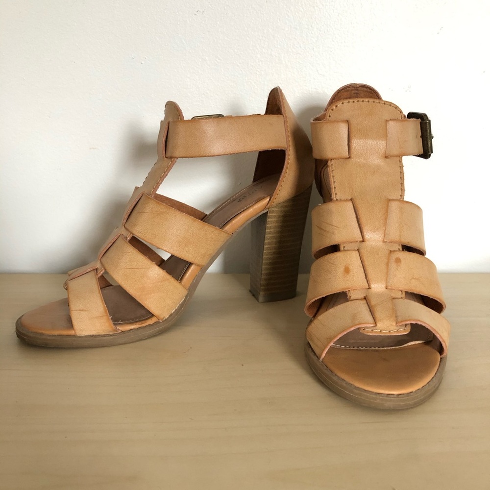 Apt 9 Tan Leather Strappy 3-inch Heel Sandals